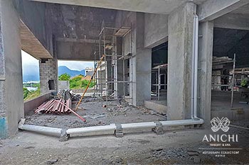 Ход строительства Anichi Resort & Spa за апрель 2024: работы внутри входного здания